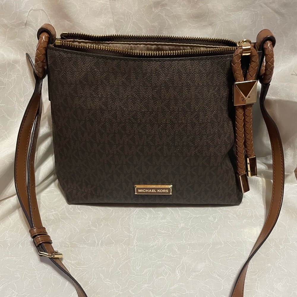 Michael Kira purse